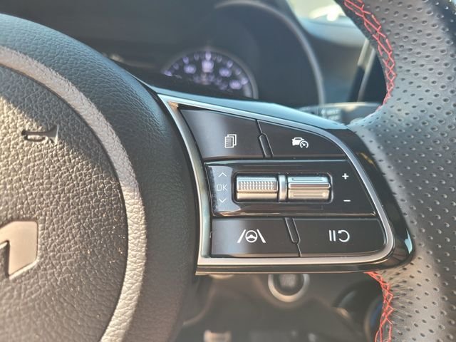 Used 2023 Black Kia GT image 27