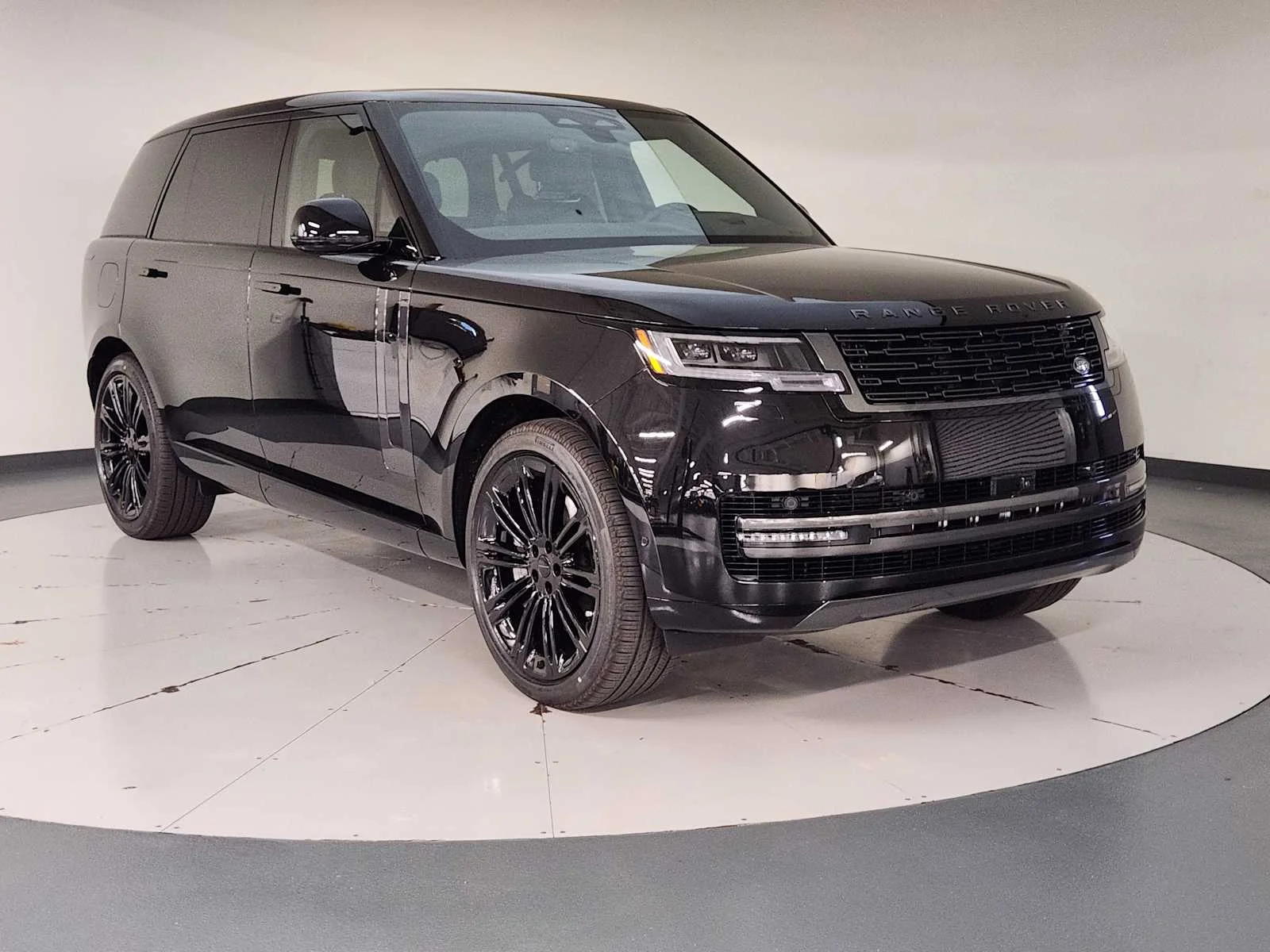 New 2026 Santorini Black Metallic Land Rover SE - P530 LWB 7 Seat image 12