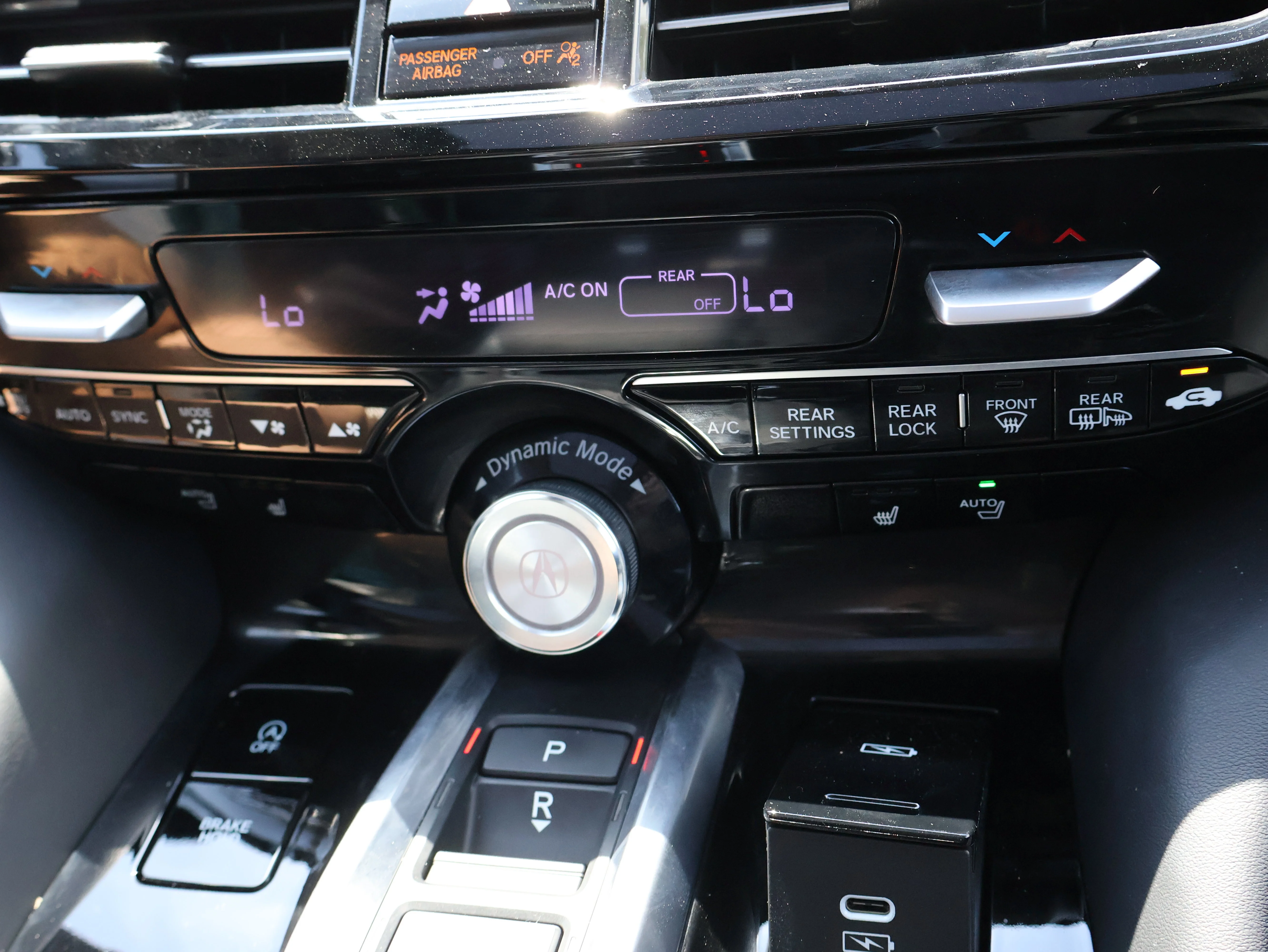 Used 2023 Liquid Carbon Metallic Acura w/Technology Package image 40