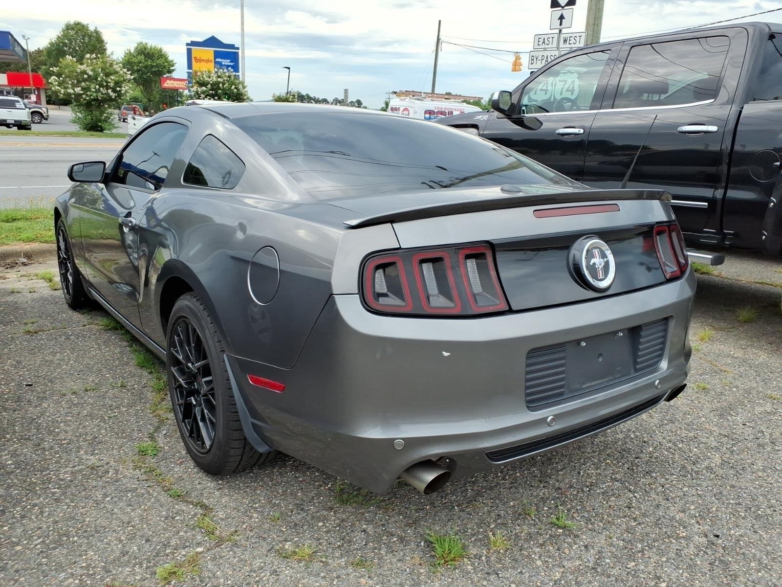 Used 2014 STERLING GRAY METALLIC FORD V6 image 4
