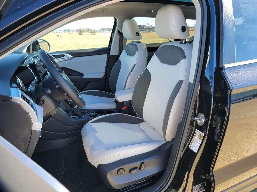 2026 Volkswagen Taos SE - Photo 26