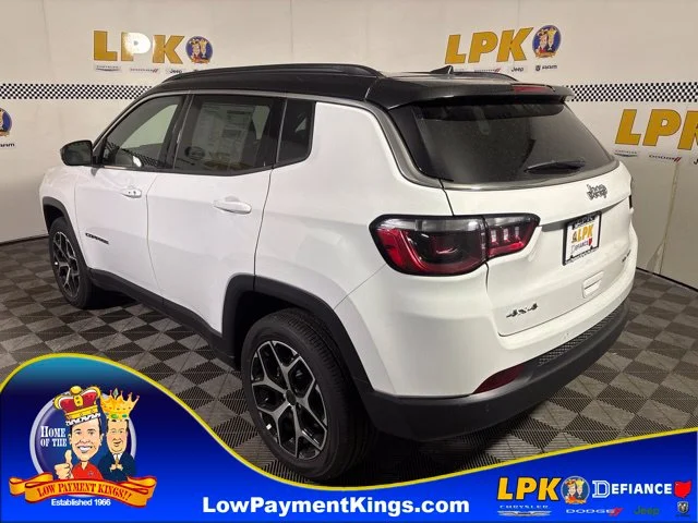 New 2026 Bright White Clear-Coat Exterior Paint Jeep Limited image 5