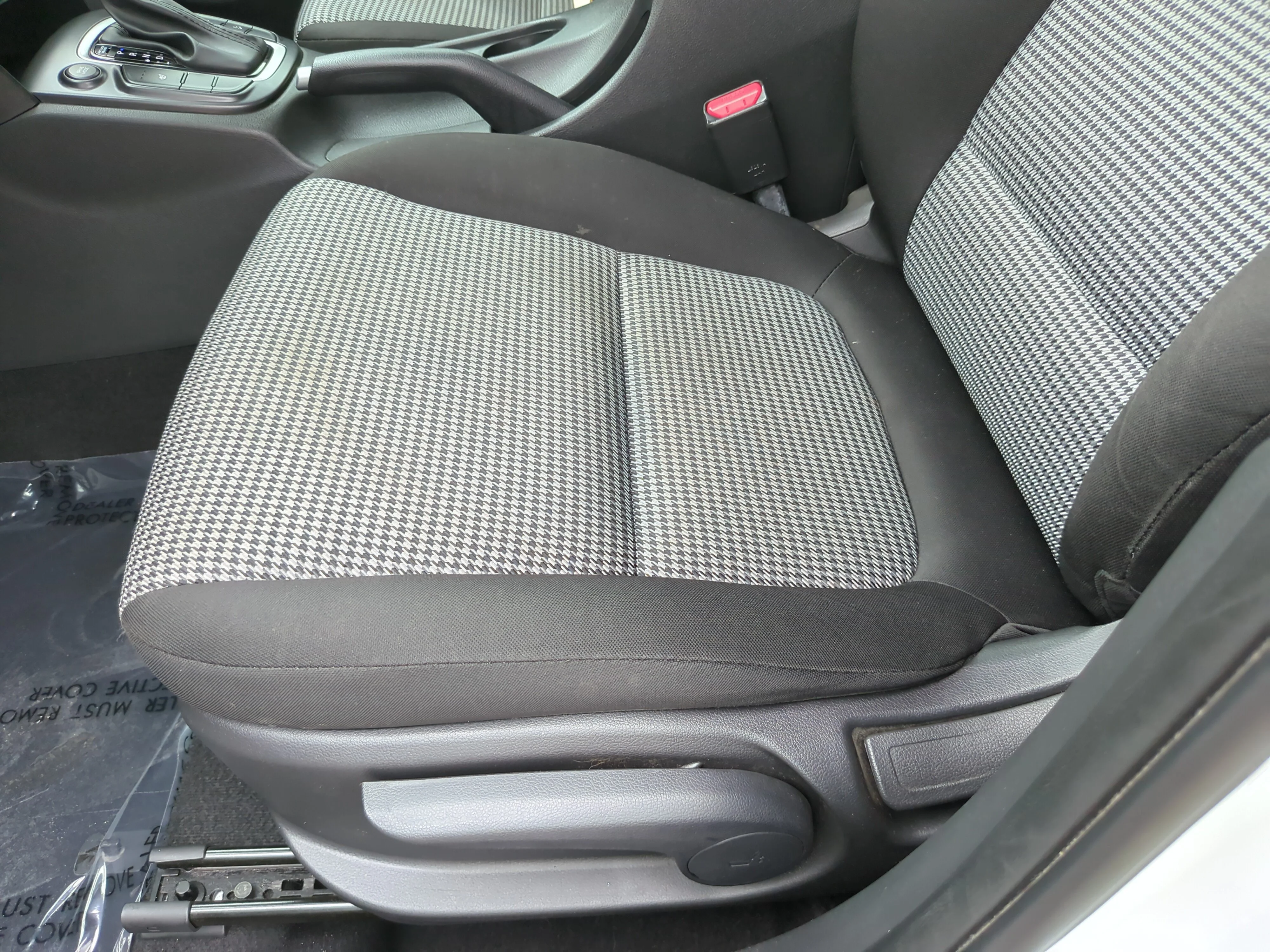 Certified Used 2021 Chalk White Hyundai SEL image 22