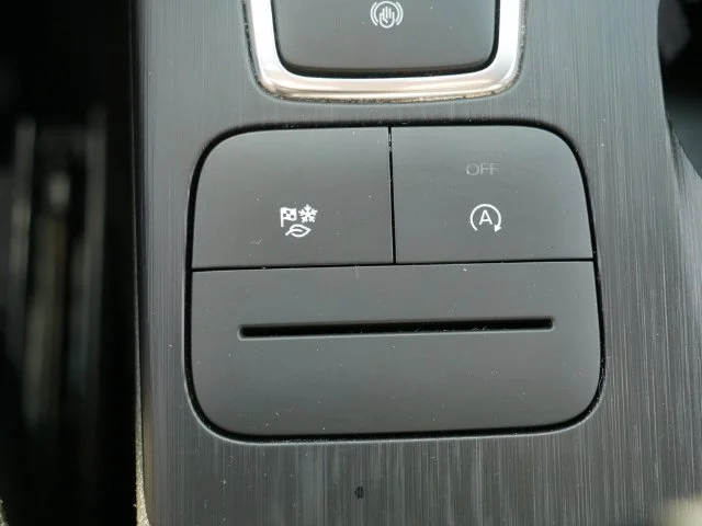 Used 2025 Black Metallic Ford ST-Line Select image 28