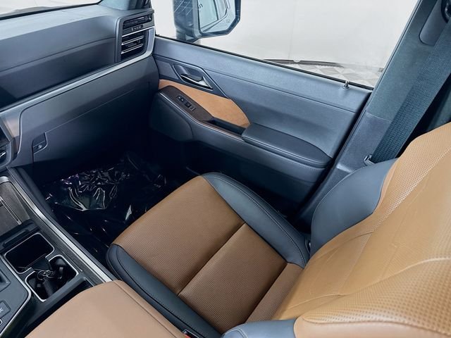 Used 2025 Caviar Lexus 550 Luxury+ image 24