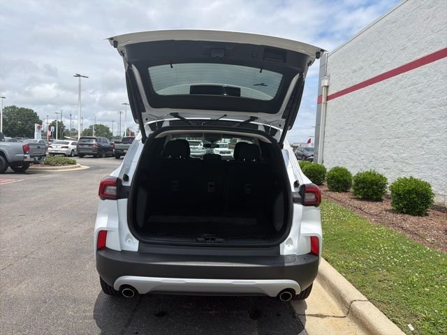 Used 2024 White Ford Active image 13