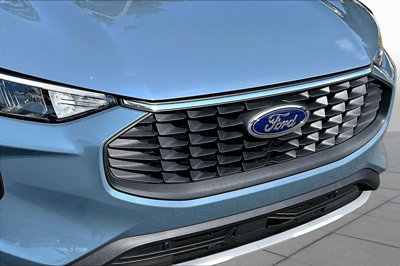 Used 2024 Blue Ford Active image 29