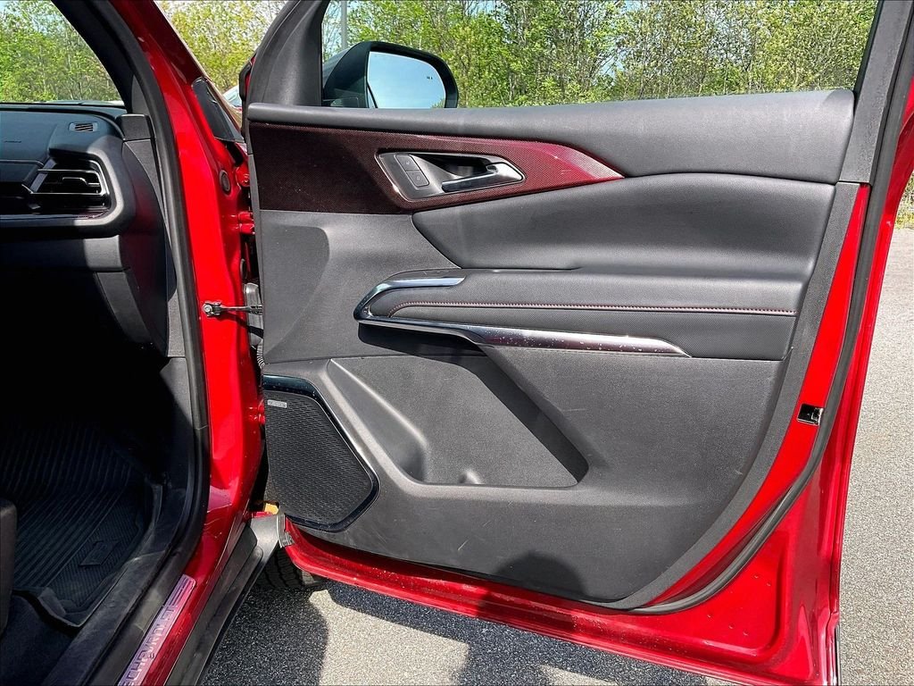 Used 2025 Radiant Red Tintcoat Chevrolet Z71 image 11