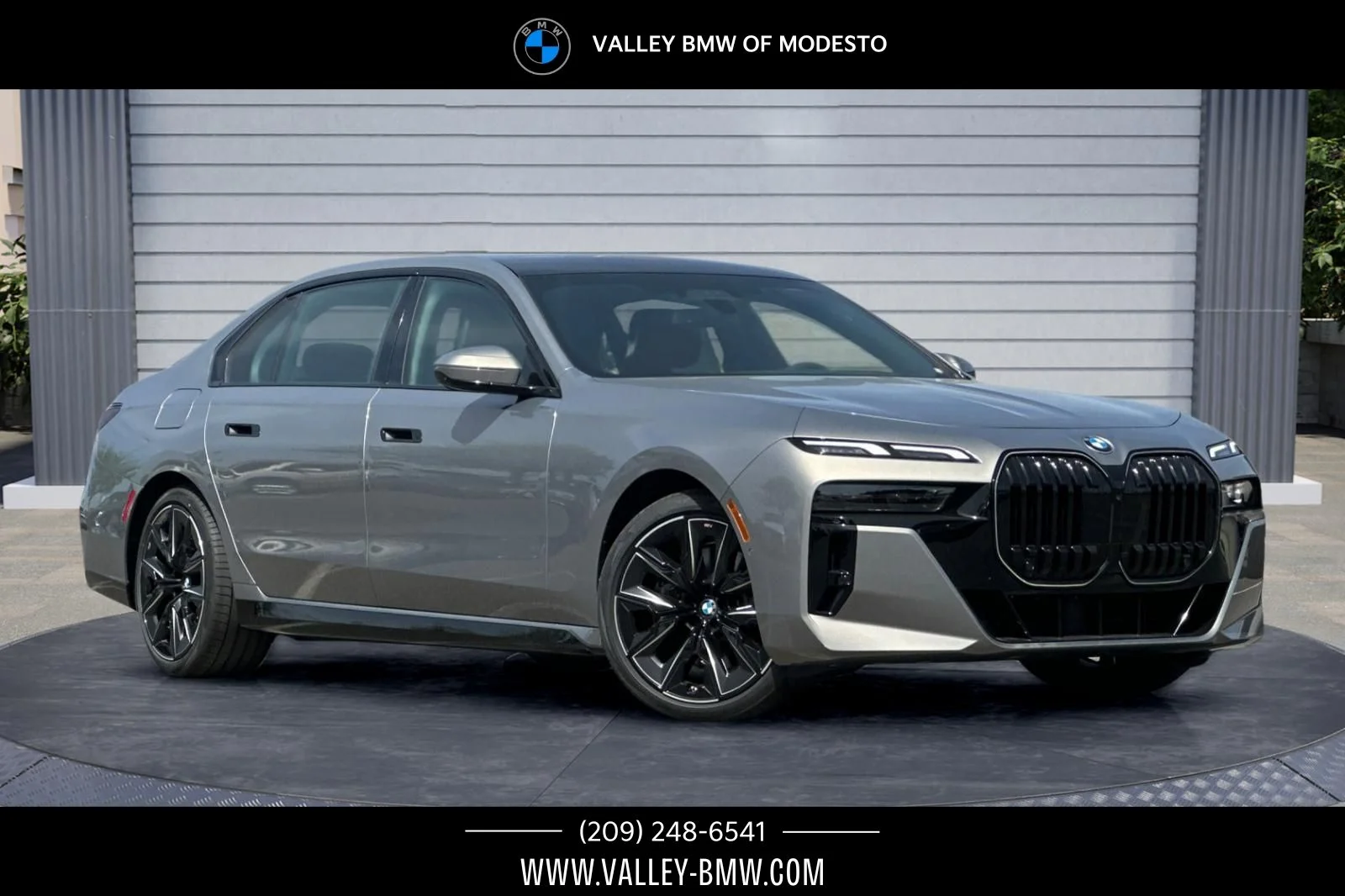 2026 BMW 7 Series 760i xDrive Sedan's photo