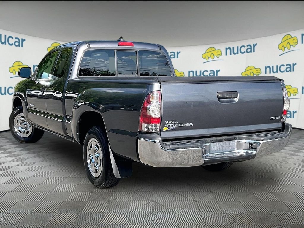 Used 2014 Gray Toyota Base image 4