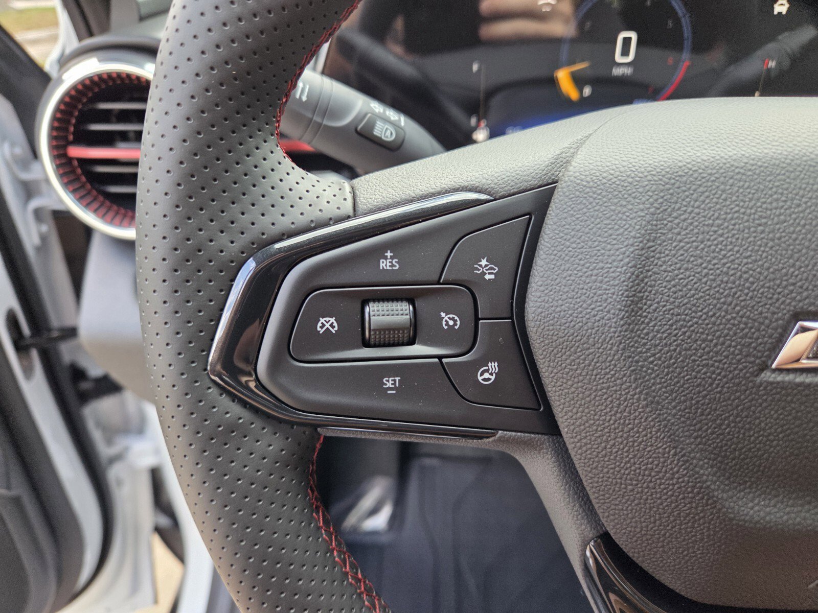 2026 Chevrolet Trax RS - Photo 32