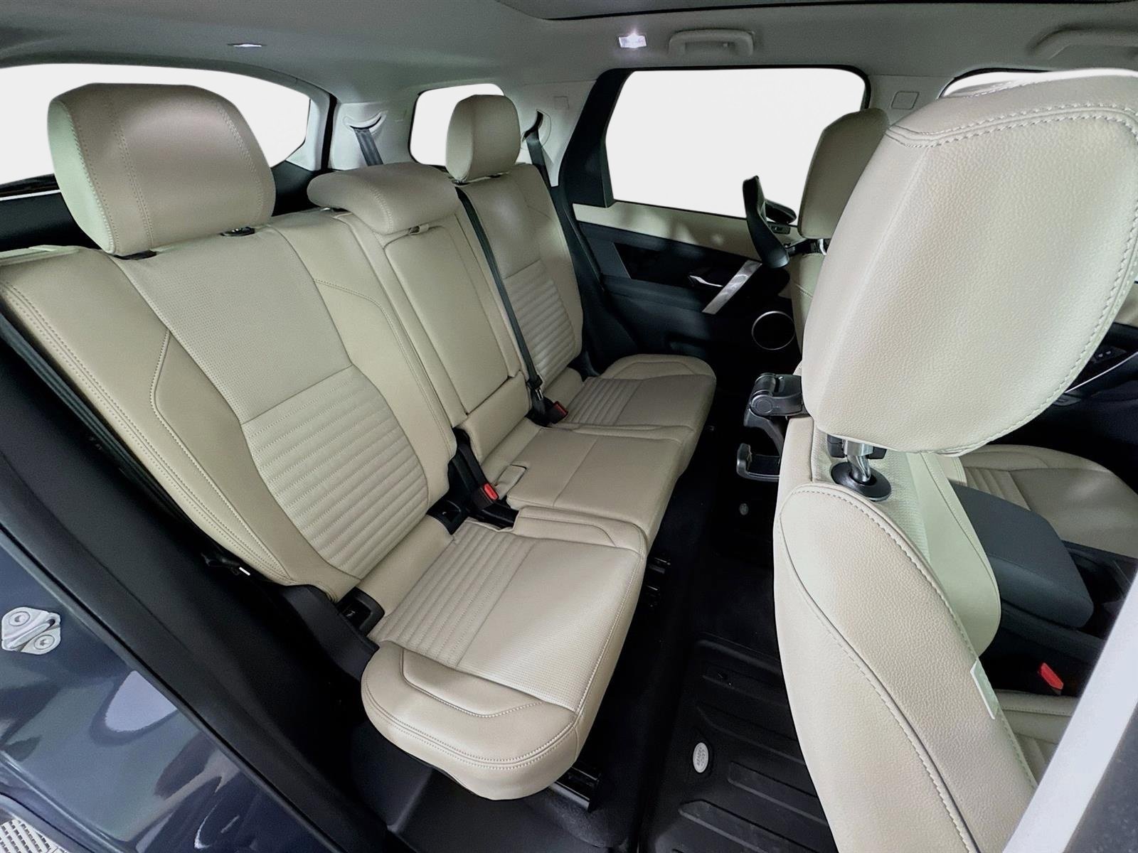 Used 2025 Blue Land Rover S image 29