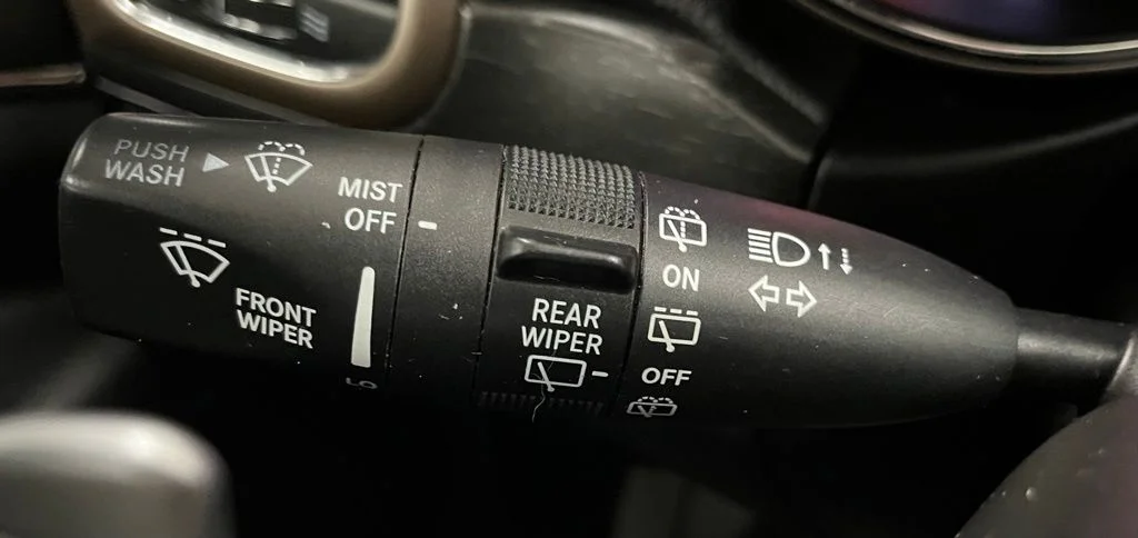 Used 2016 Gray Jeep Limited image 31