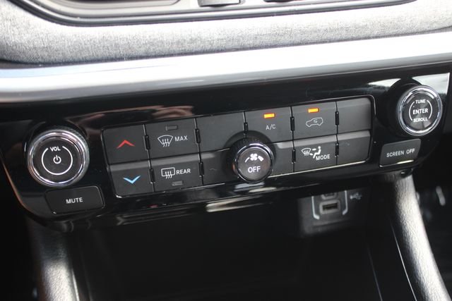 Used 2024 Red Jeep Latitude image 8