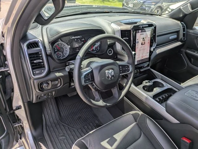 Used 2025 Silver Ram Laramie image 10