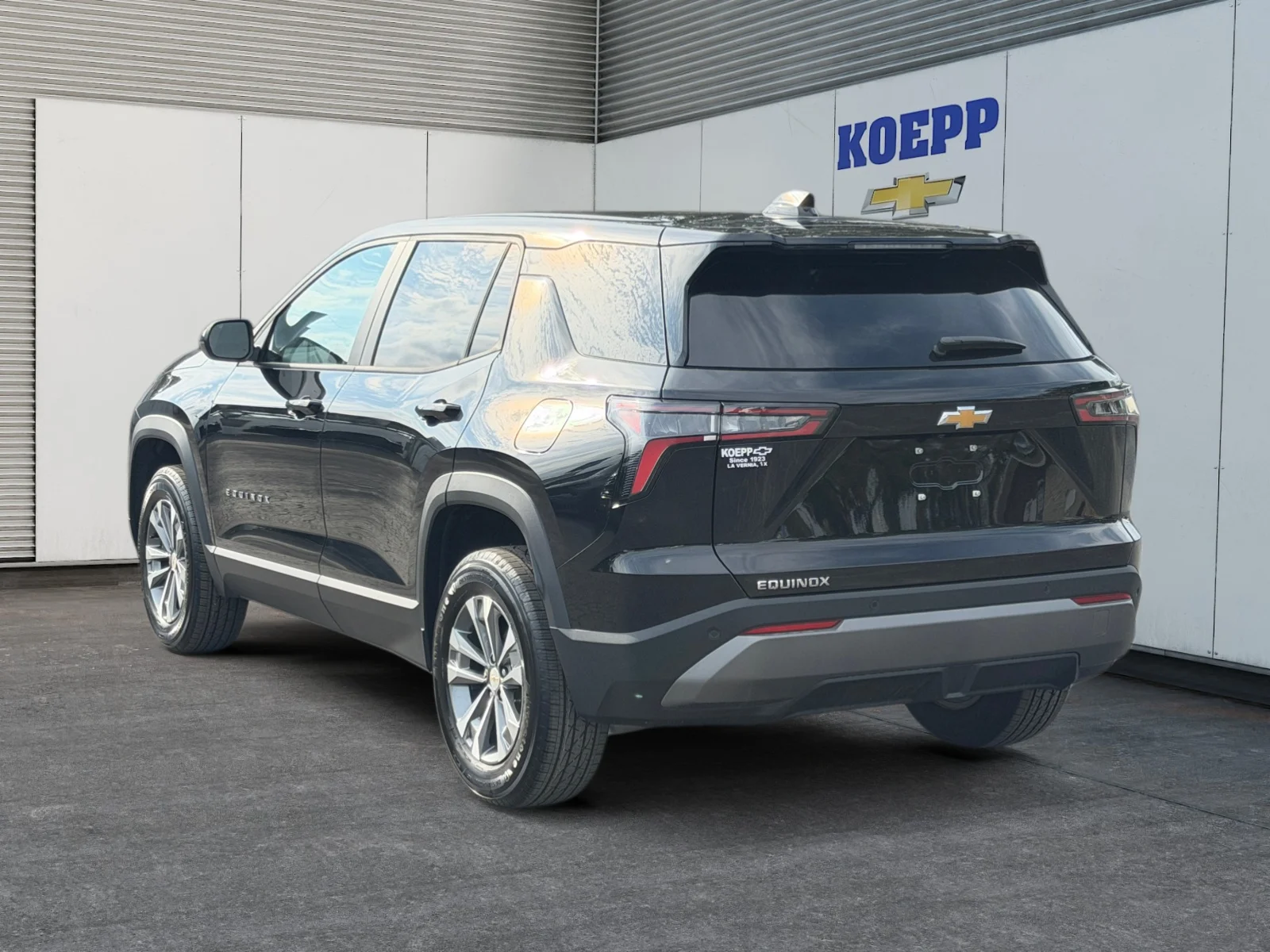 New 2027 Mosaic Black Metallic Chevrolet LT image 3