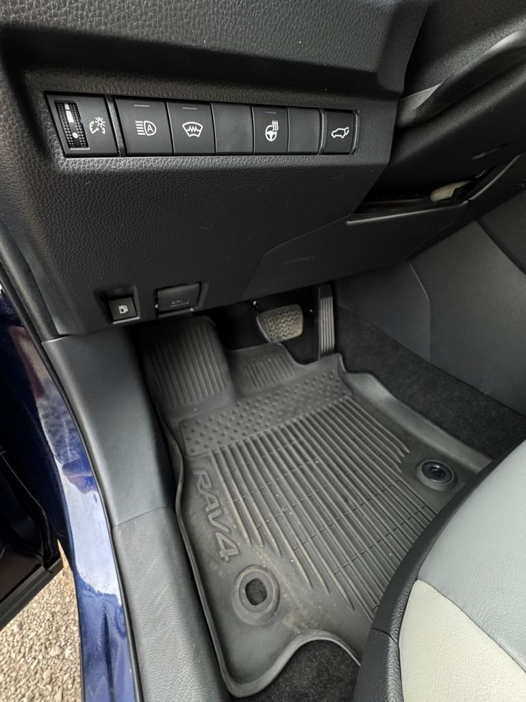 Used 2024 Blueprint Toyota XLE Premium image 30