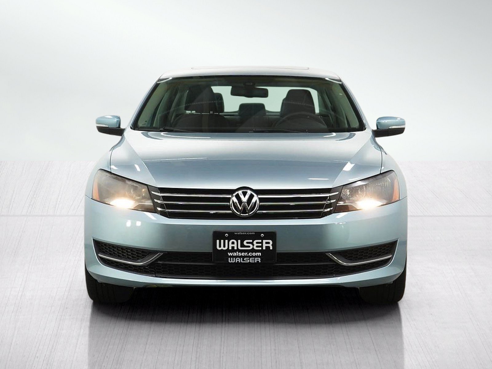 Used 2013 Glacier Blue Metallic Volkswagen 2.5 SE image 8