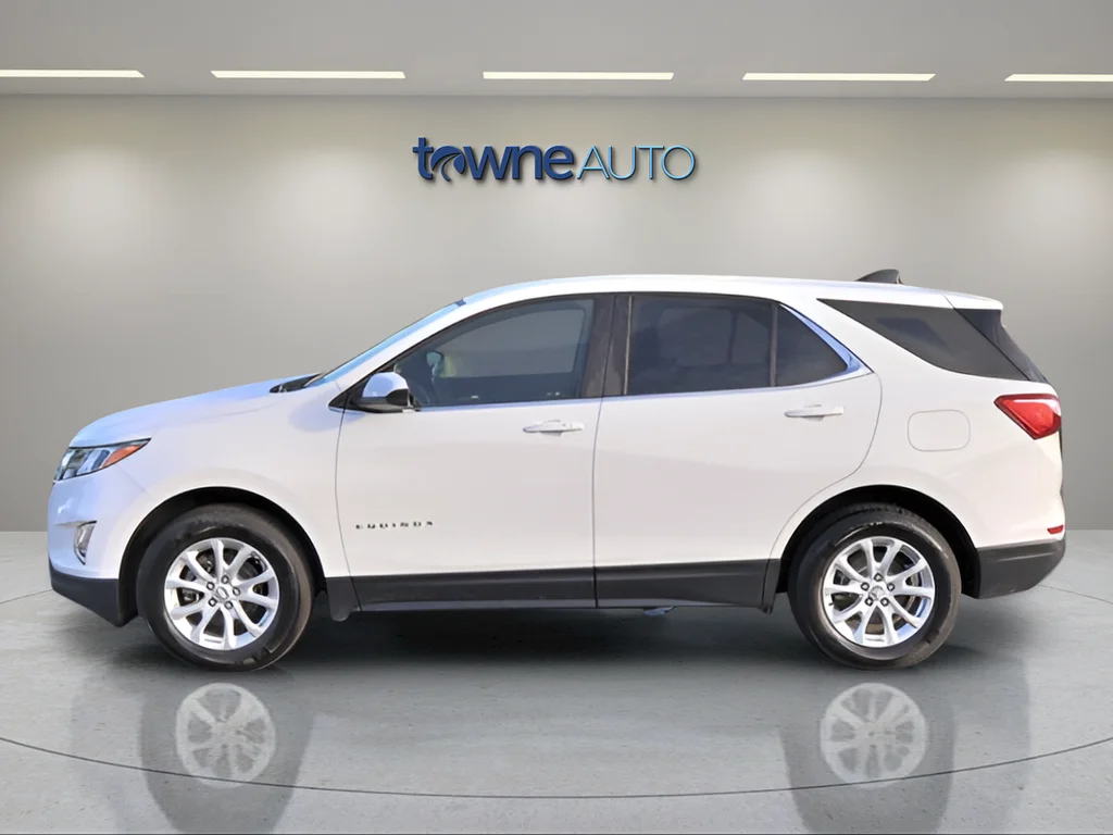 Used 2021 White Chevrolet LT image 2