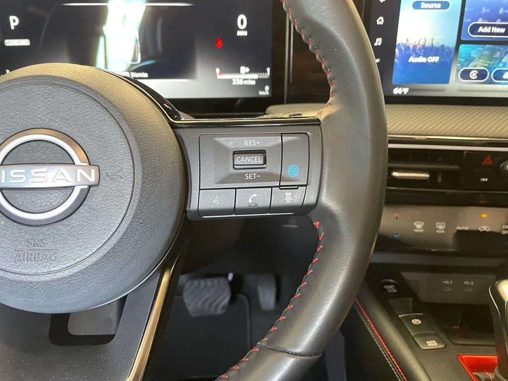 Used 2025 White Nissan SR image 14