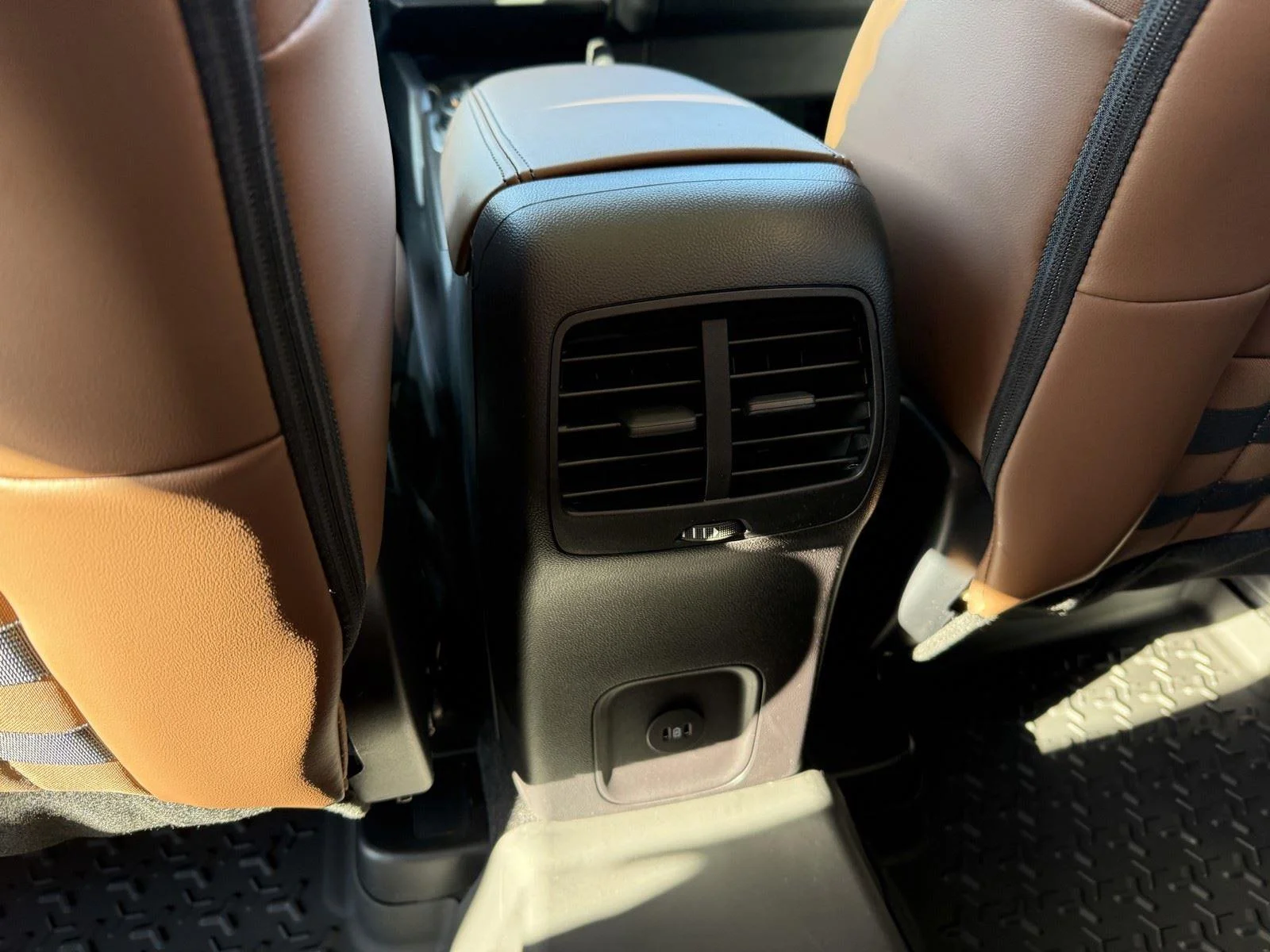 New 2025 Oxford White Ford Outer Banks image 30