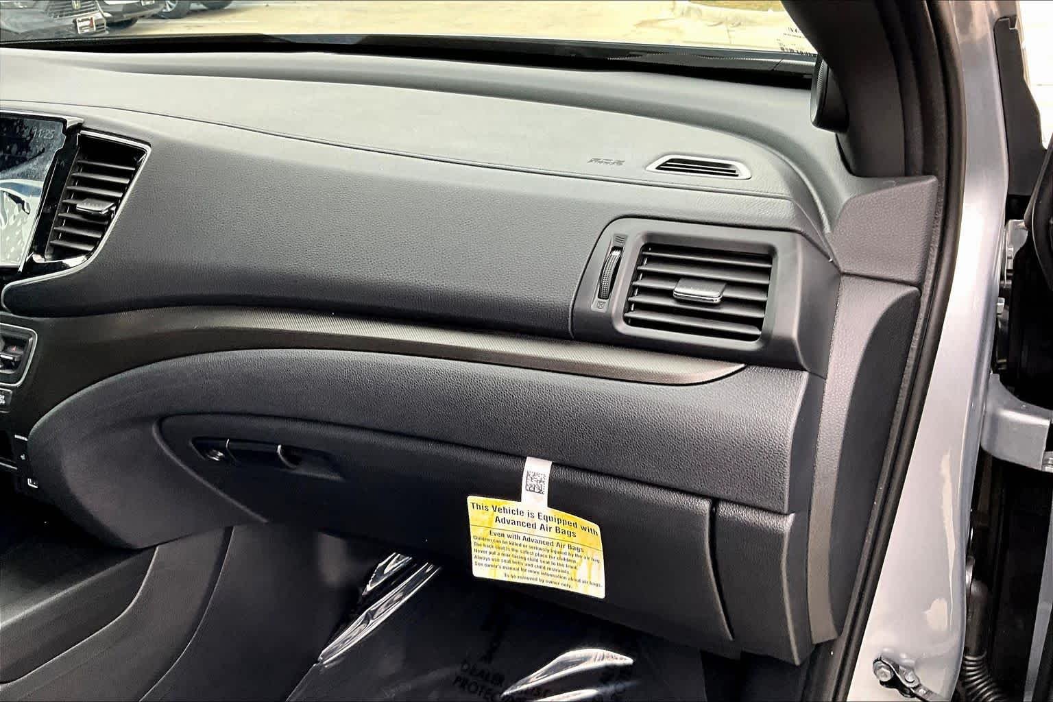 Used 2026 Solar Silver Metallic Honda TrailSport+ image 19