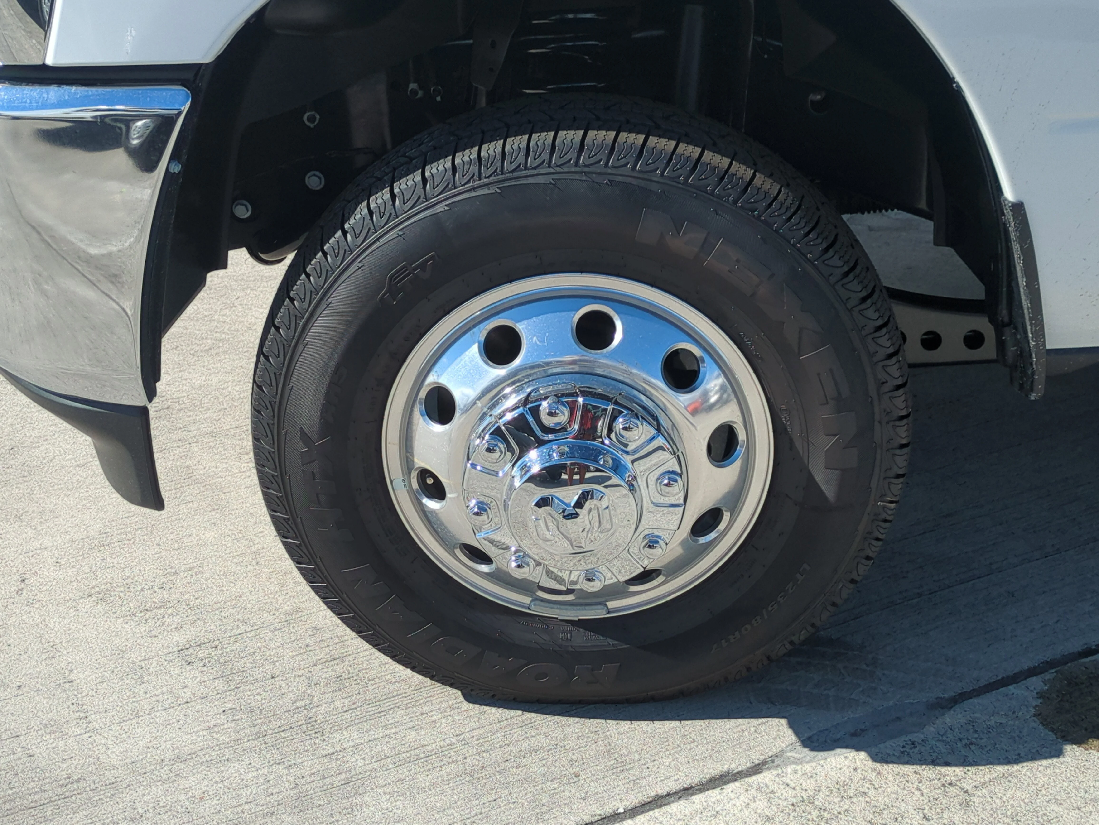 2026 RAM 3500 Chassis Tradesman - Photo 10