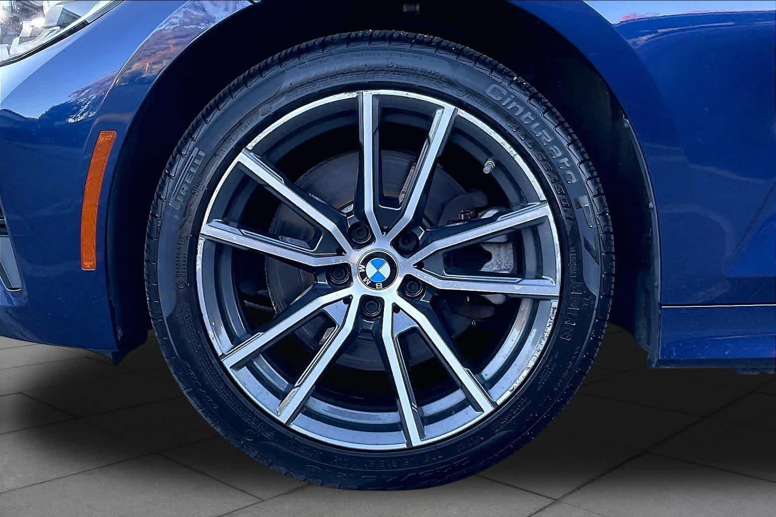 Used 2019 Mediterranean Blue Metallic BMW 330i xDrive image 10