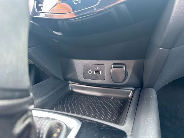 Used 2019 Silver Nissan SV image 36