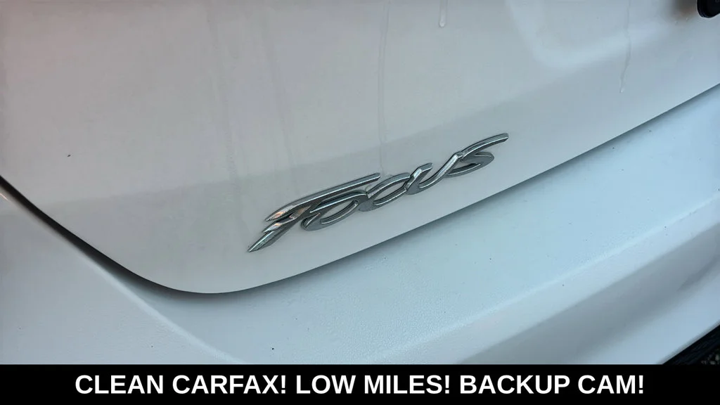 Used 2018 White Ford SE image 29