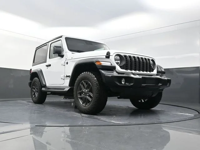 Used 2024 White Jeep Sport S image 20