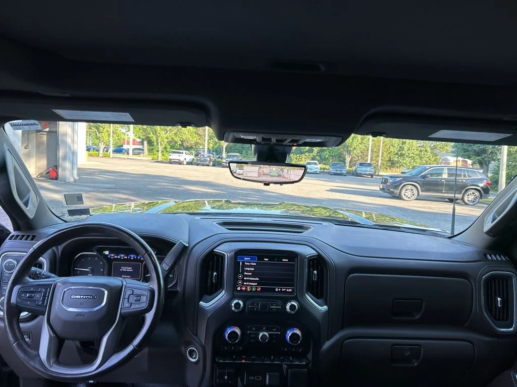 Used 2021 Black GMC Denali image 18