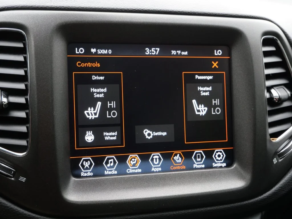 Used 2019 Orange Jeep Trailhawk image 26