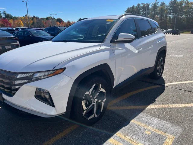 Used 2023 White Hyundai SEL image 7