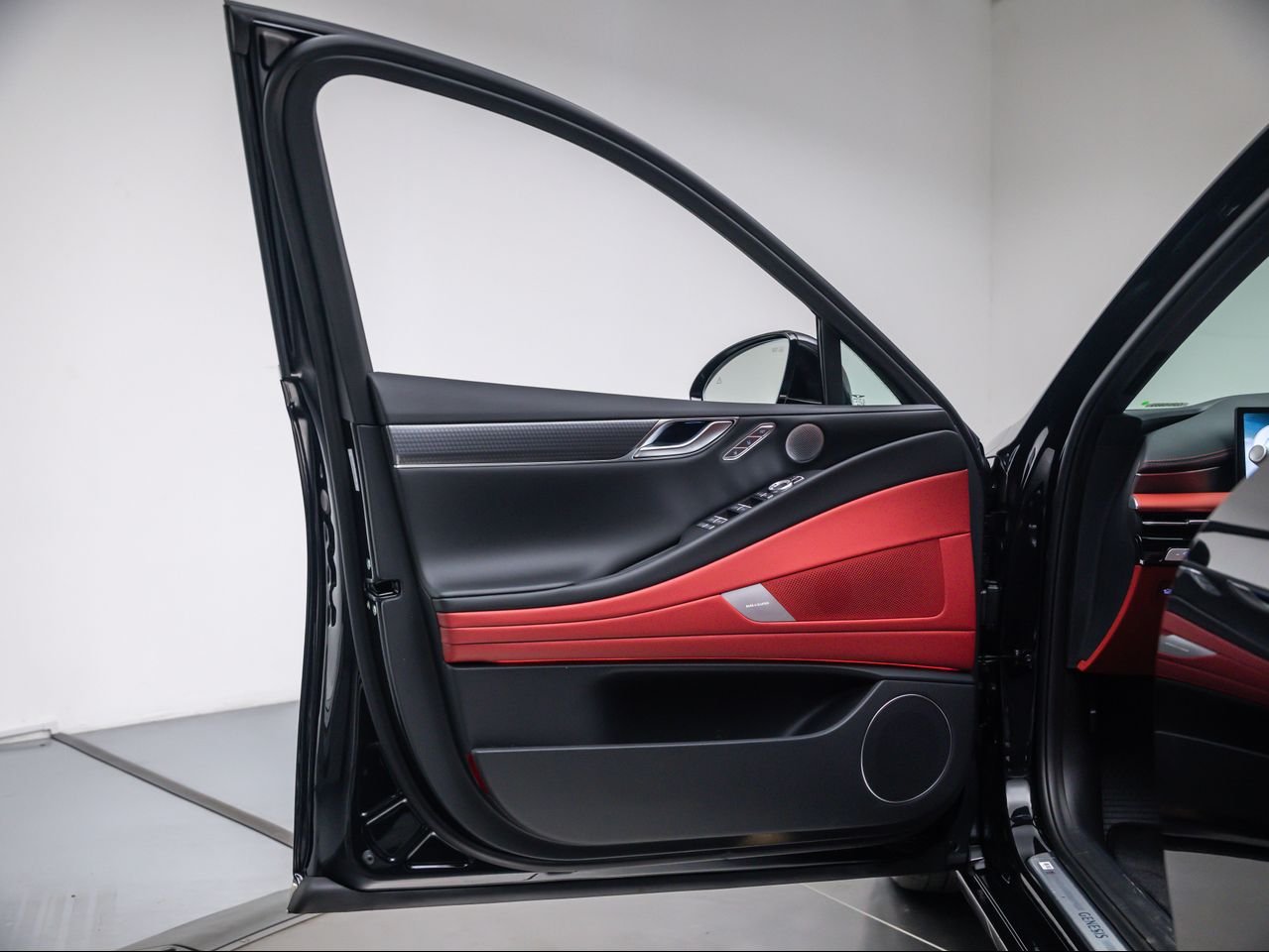 New 2026 Vik Black Genesis 2.5T SPORT PRESTIGE image 29