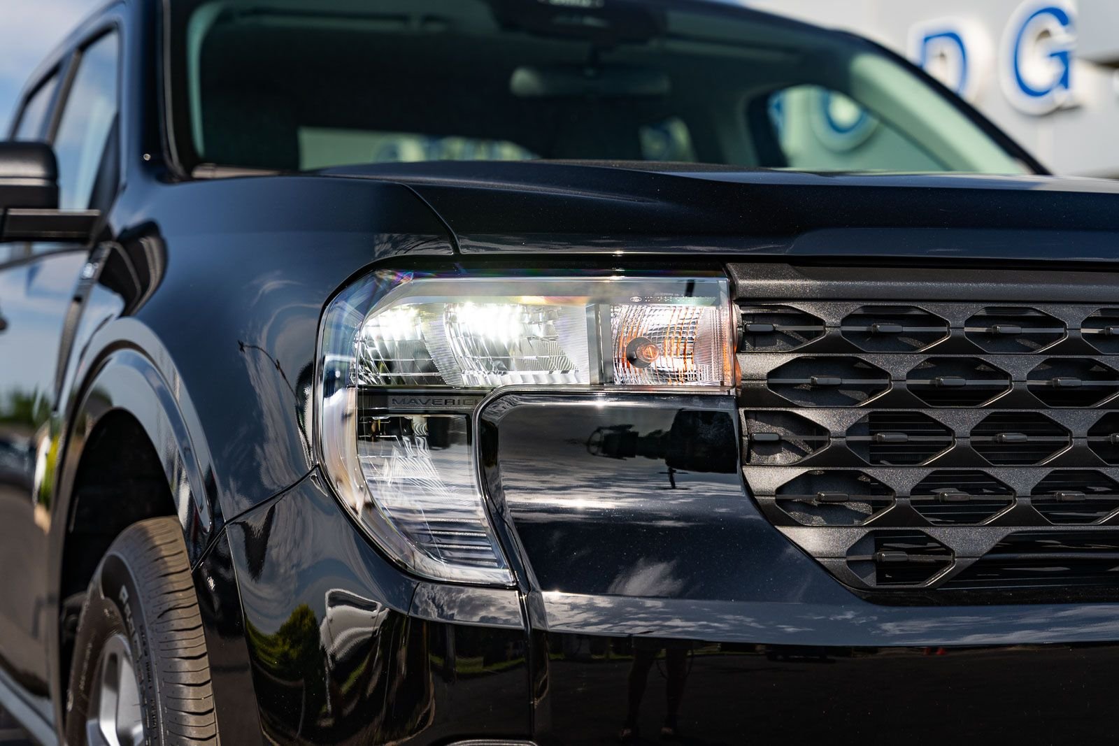 New 2026 Shadow Black Ford XLT image 6