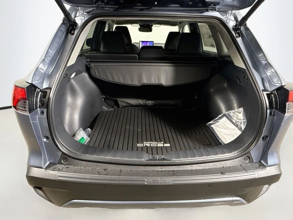 New 2026 Celestite Toyota XLE image 24