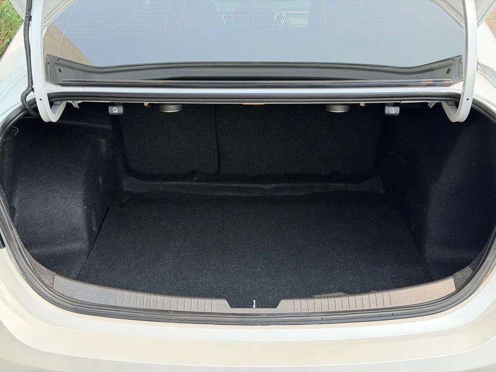 Used 2017 Beige Chevrolet LT image 9