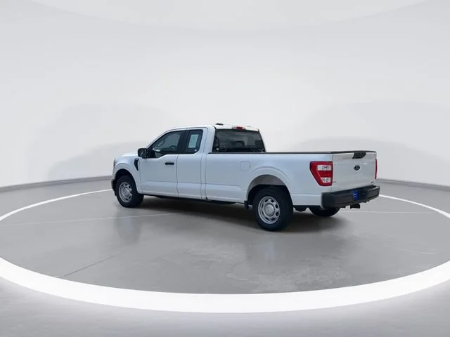 Used 2021 White Ford XL image 5