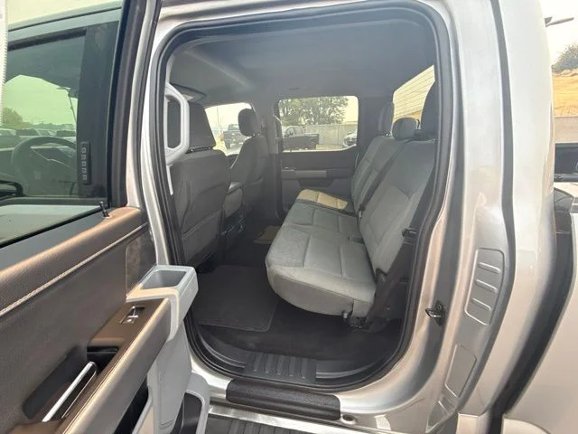 Used 2024 Silver Ford XLT image 9