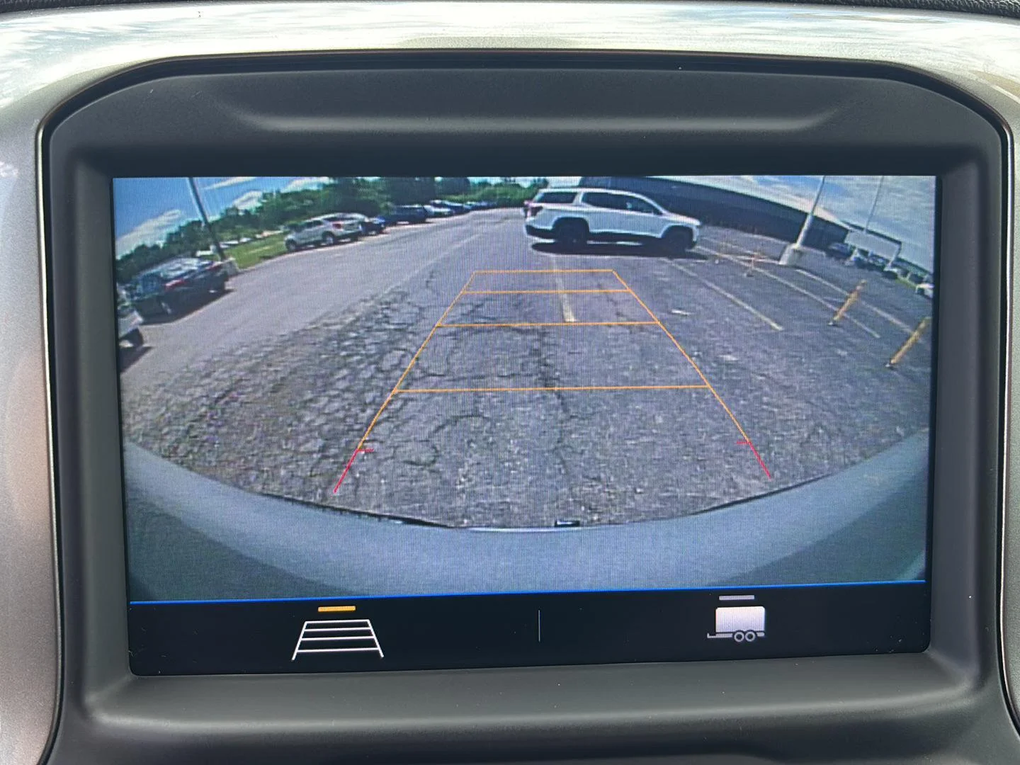 Used 2019 SILVER ICE METALLIC Chevrolet LT image 26