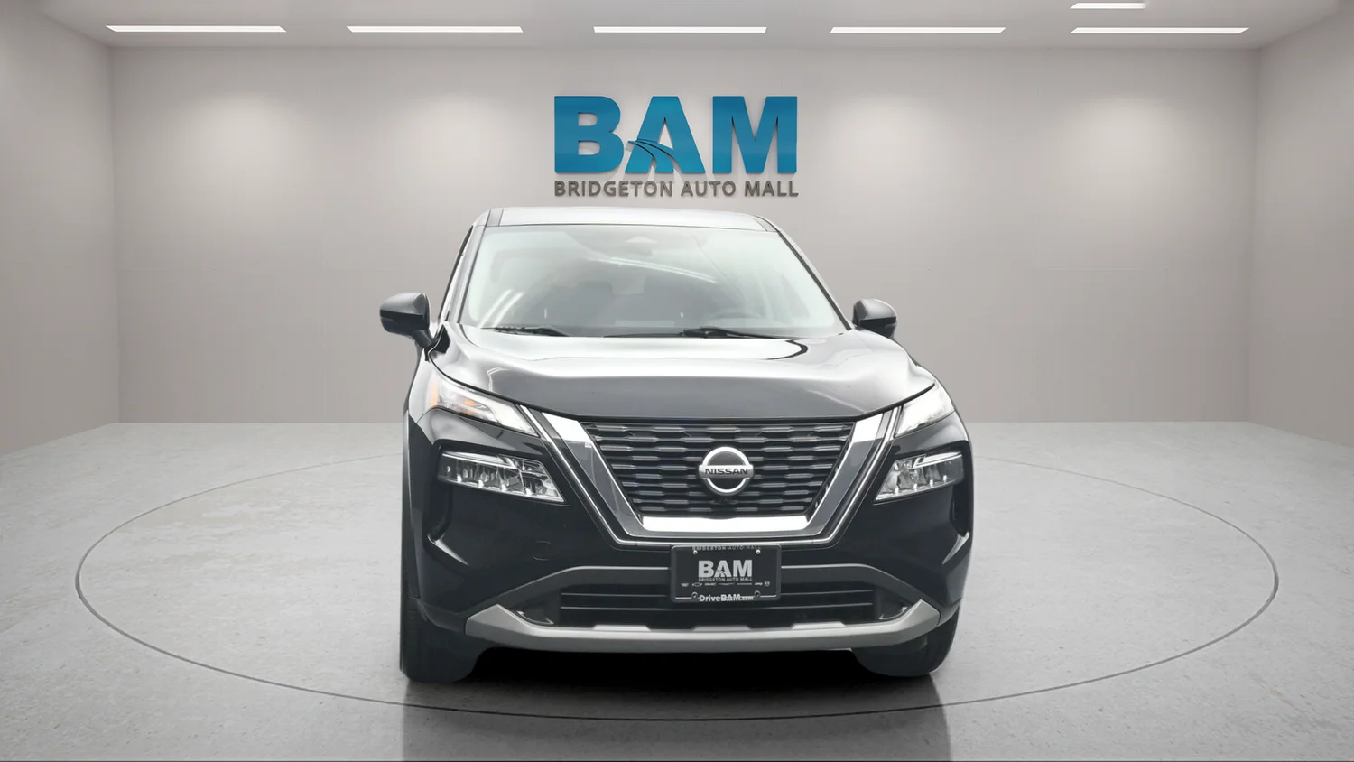 Used 2021 Black Nissan SV image 3