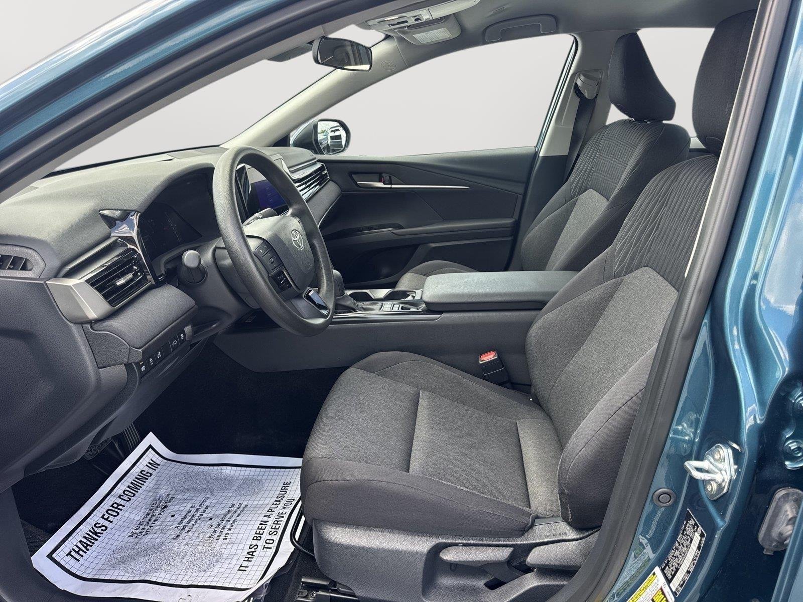 Used 2025 Ocean Gem Toyota LE image 7
