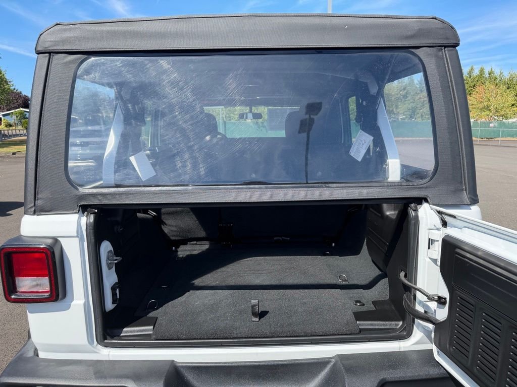 Used 2022 Bright White Clearcoat Jeep Unlimited Sport image 10