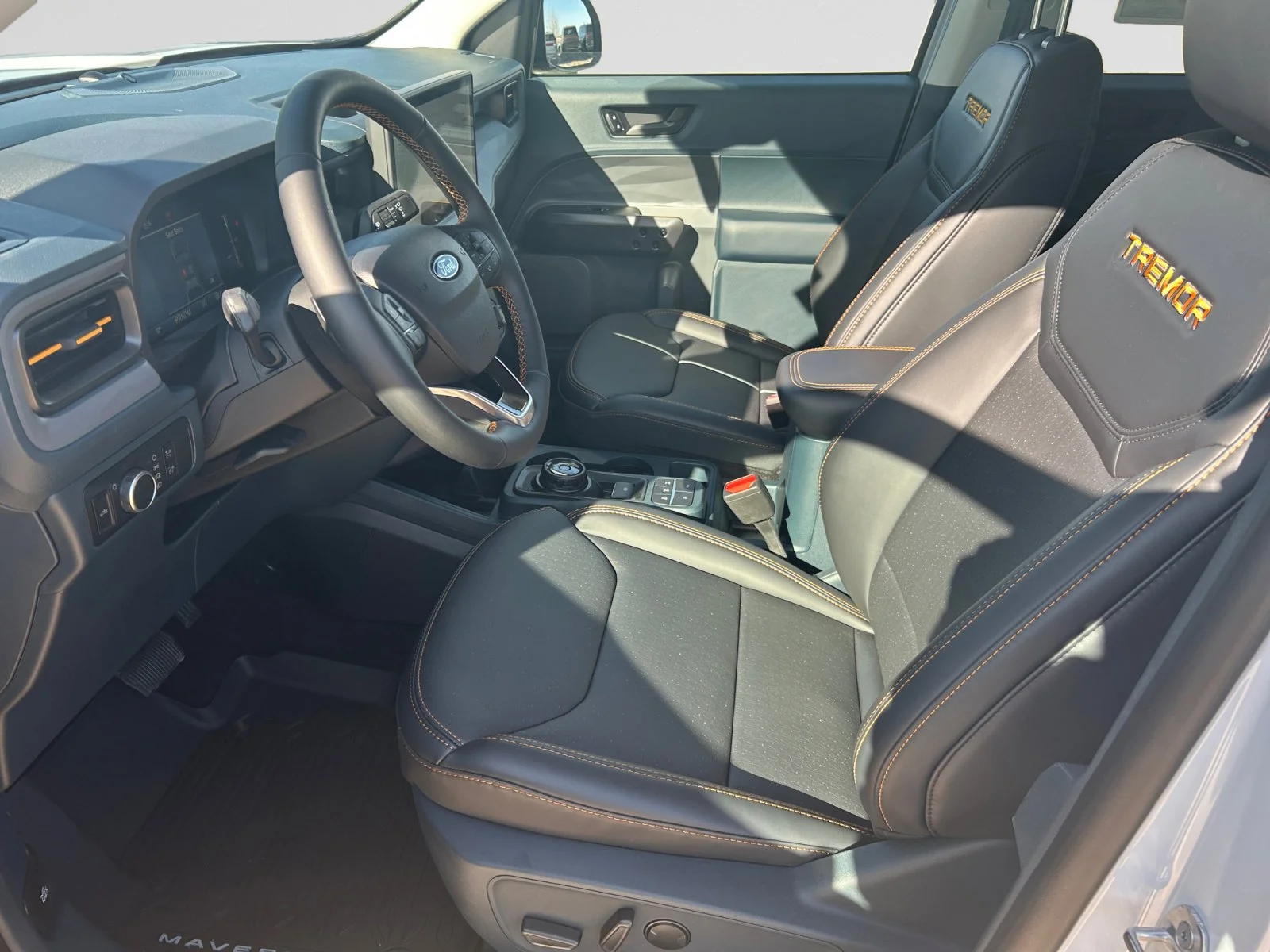 New 2026 Space White Metallic Ford Tremor image 13