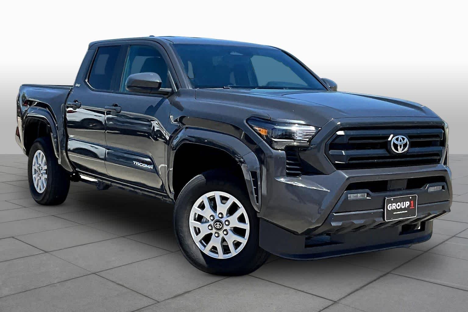 Used 2025 Underground Toyota SR5 image 3