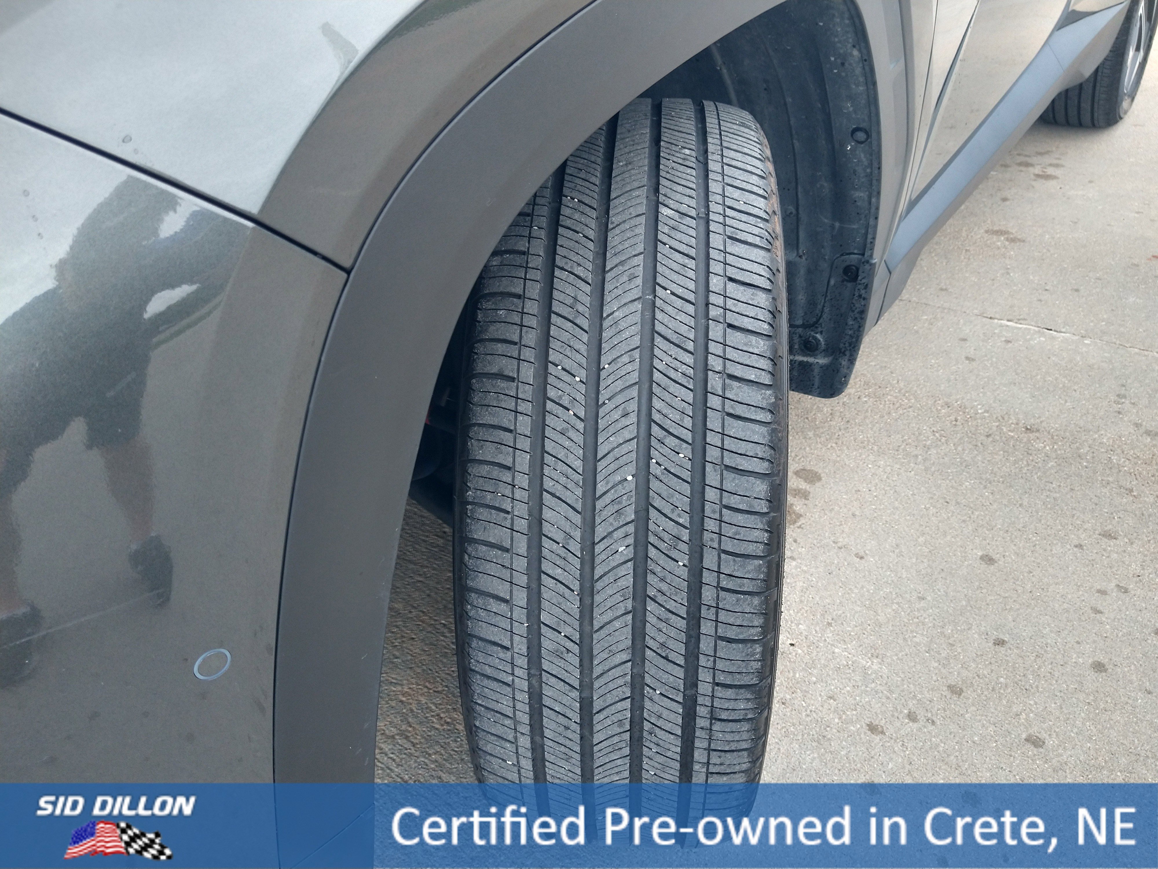 Used 2023 Amazon Gray Hyundai Limited image 13