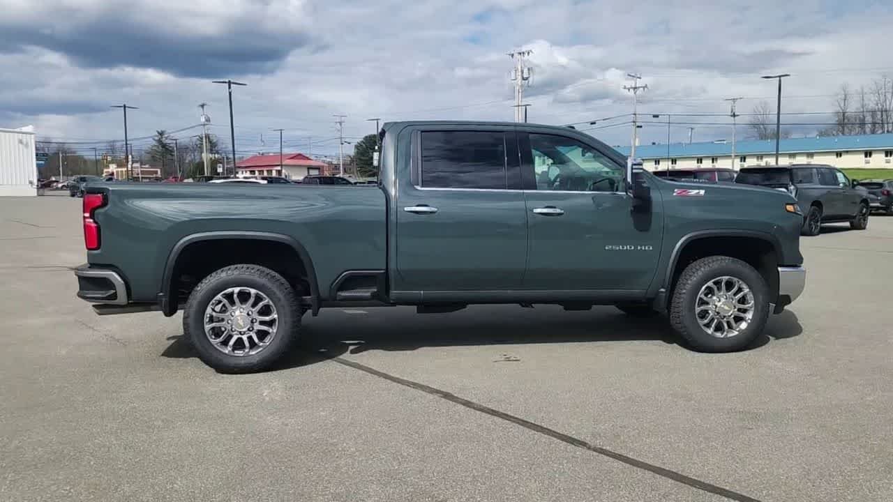 2026 Chevrolet Silverado 2500 HD LTZ - Photo 9