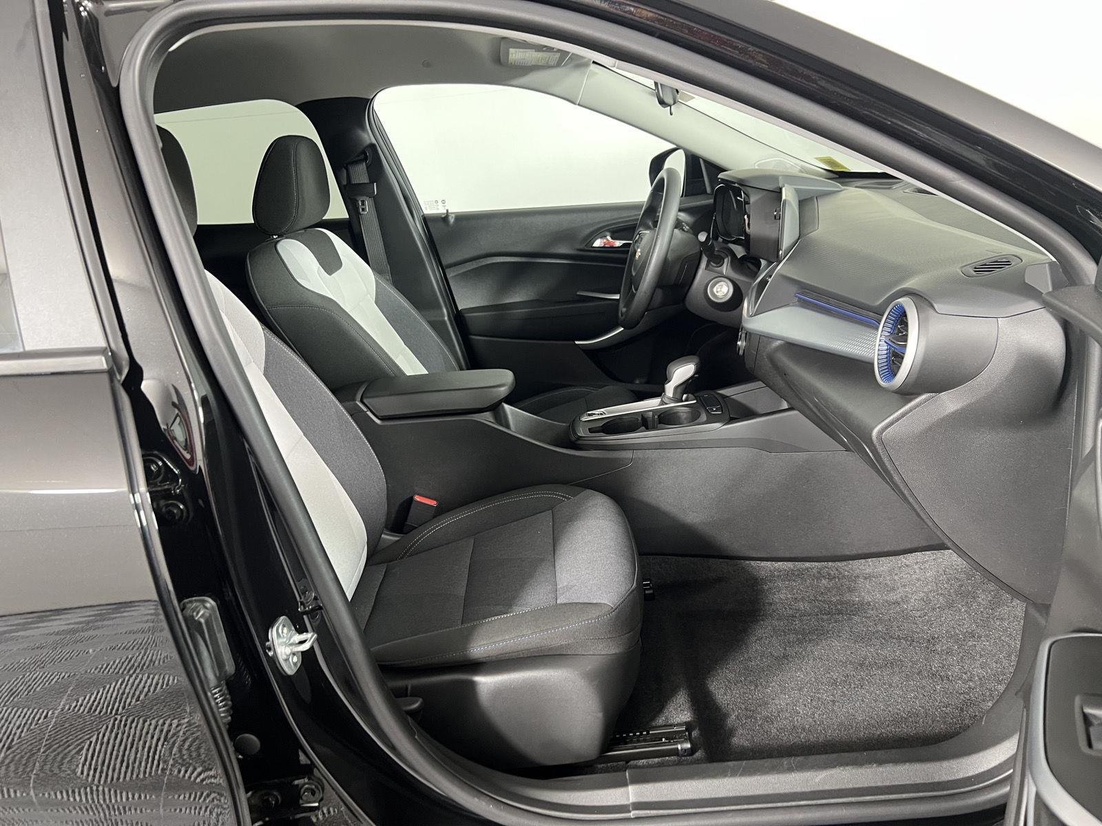 Used 2025 Mosaic Black Metallic Chevrolet LS image 11