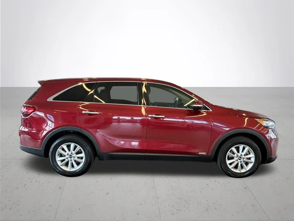 Used 2019 Red Kia LX image 6